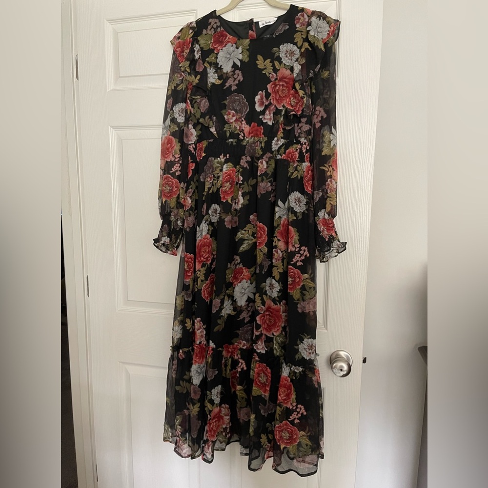Black and Red Floral Maxi Dress